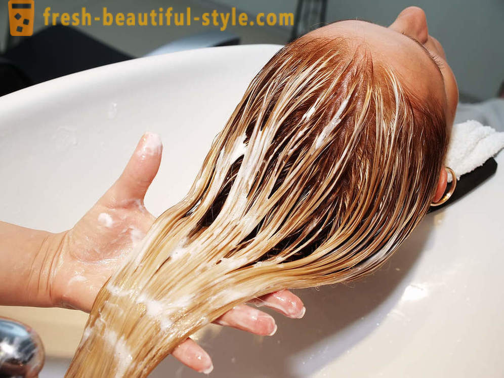 Laminación de cabello en casa: las ventajas, las recetas y fotos