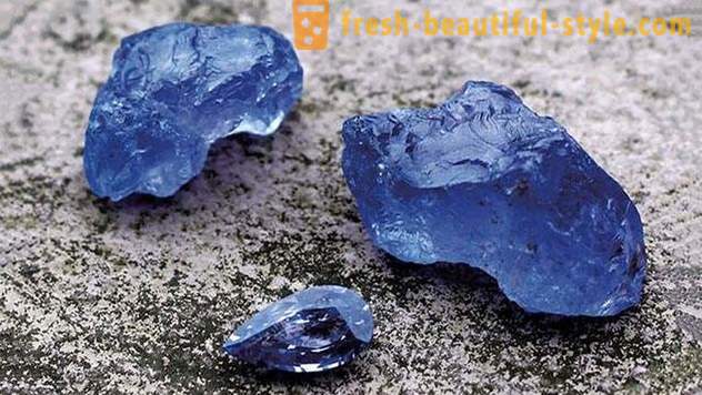 Piedras azules: foto, nombre, propiedades, que son adecuados para los signos del zodíaco