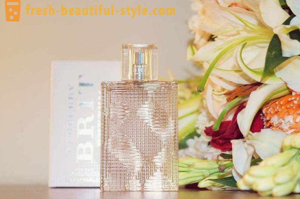 Burberry Perfume: Descripción de sabor, sobre todo los tipos y comentarios de los clientes