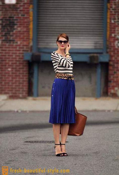 ¿Qué llevar con una falda plisada: recomendaciones estilistas