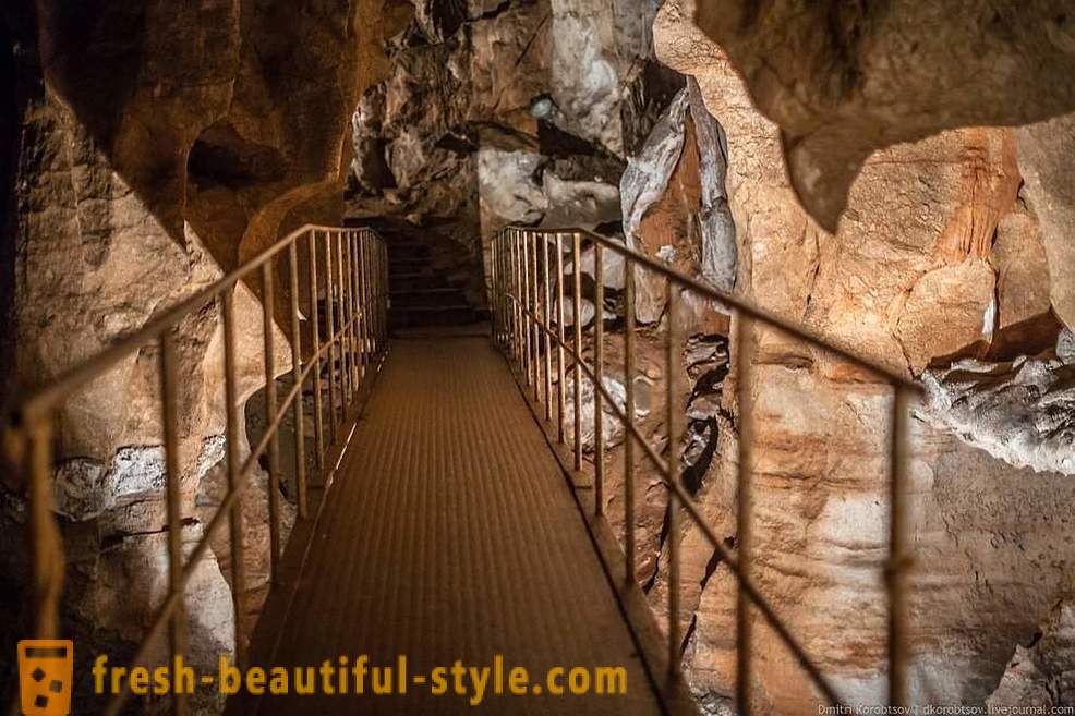 Una excursión a la más grande complejo de cuevas en Croacia