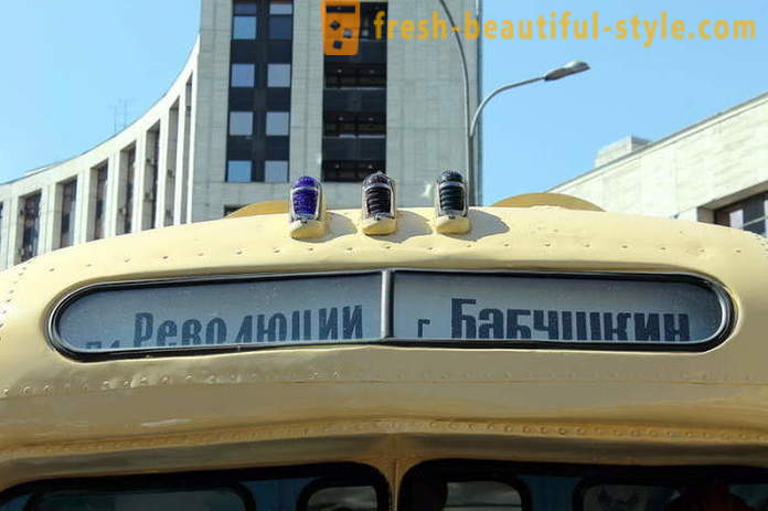 ZIC-155: leyenda entre los autobuses soviéticas
