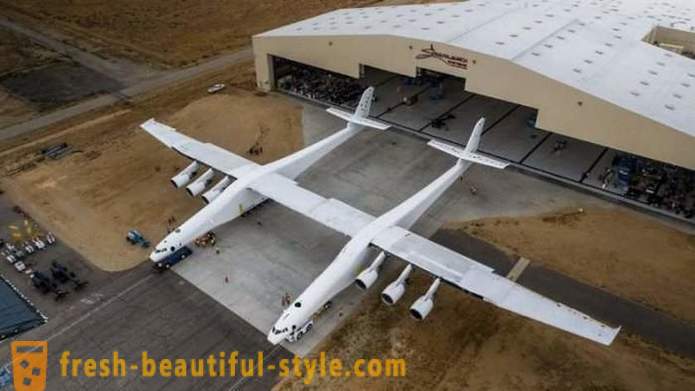 El mayor avión de más rápida del mundo y más