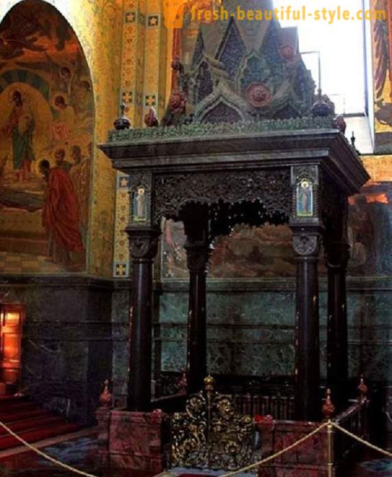 Iglesia del Salvador sobre la sangre derramada: La historia de la construcción y sorprendentes hechos
