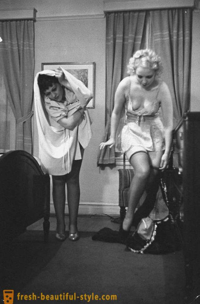 Cómo desnudarse en el dormitorio: la instrucción en el año 1937 para las mujeres
