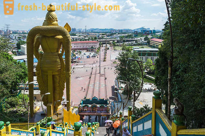 Excursión a los hindúes y chinos templos en Kuala Lumpur