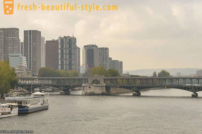 Caminar por los puentes de París