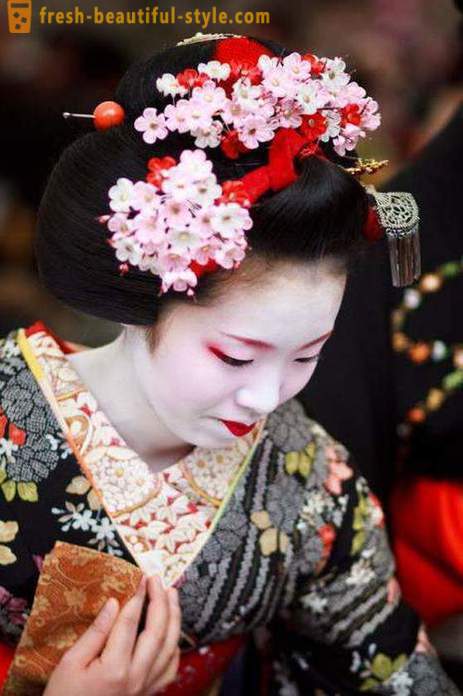 Peinados japoneses para las niñas. peinado tradicional japonés