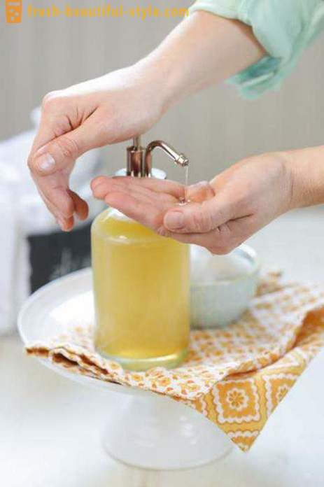 Cómo hacer mantequilla de la mano con sus propias manos en el hogar?