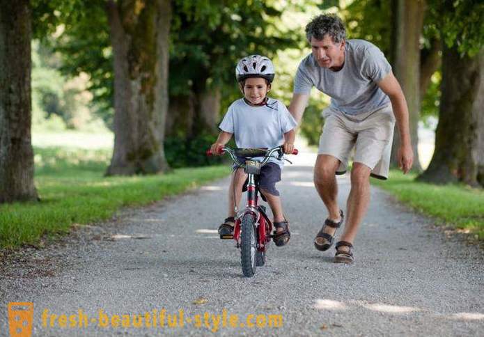 ¿Cómo aprender a andar en bicicleta? ¿Cómo aprender a andar en bicicleta con un adulto