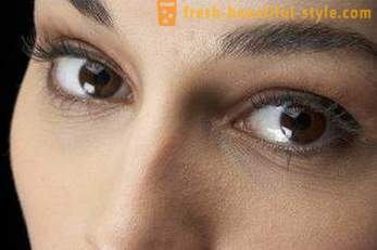 Arrugas debajo de los ojos: cómo eliminar y prevenir la aparición temprana?