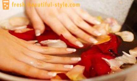 Baño para las uñas: Secretos de belleza